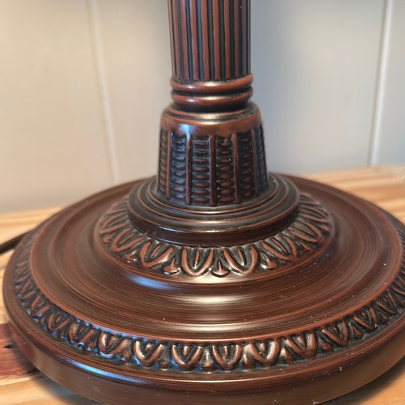 Vintage Style Bronze and Cream Table Lamp - Picture 3 of 11